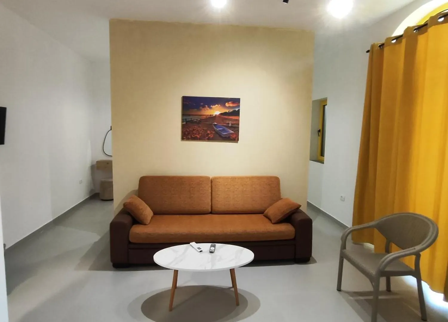 Melina Rooms Dhërmi Aparthotel